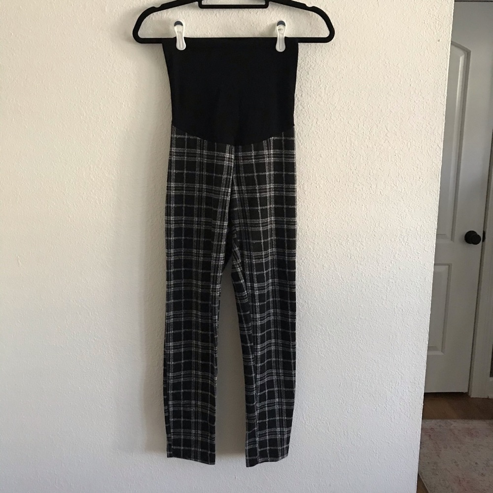 Maternity black plaid leggings ankle 7/8 length